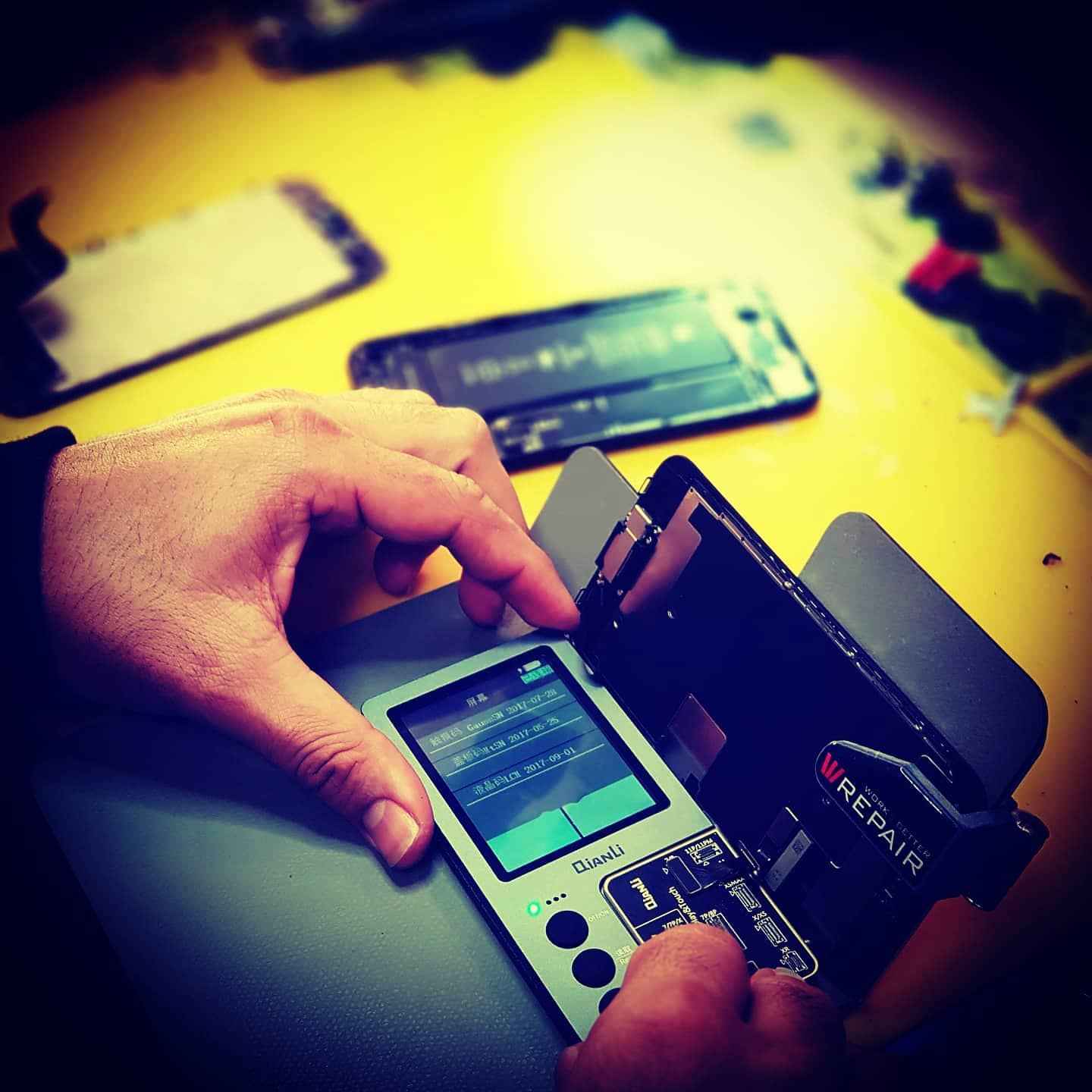 roca de ecrã de telemóvel na Reparação Mobile em Portimão